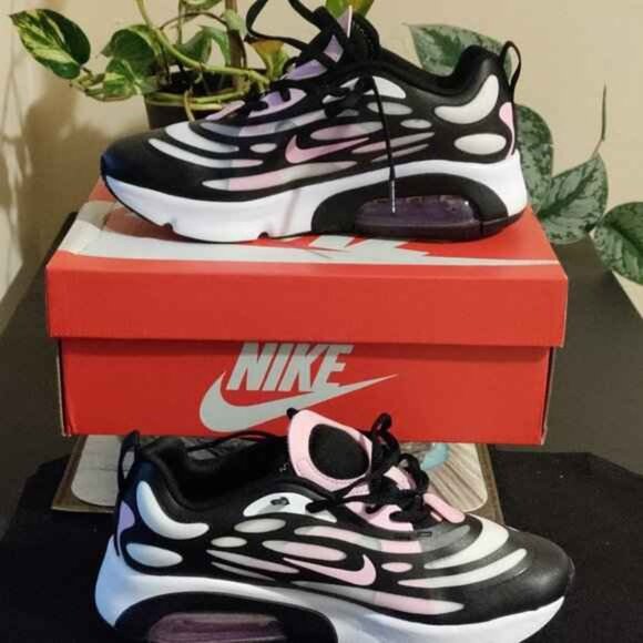 NIKE AIR MAX EXO-SENSE [N.W.B.] - Picture 1 of 8